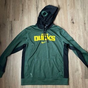 Men’s Nike large Oregon ducks therma-fit hoodie